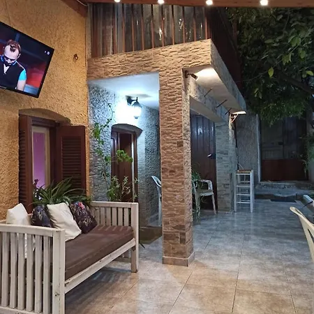 Town Traditional Lemon House Apartment *